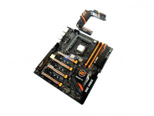 GIGABYTE-Z170X-SOC-Force-49